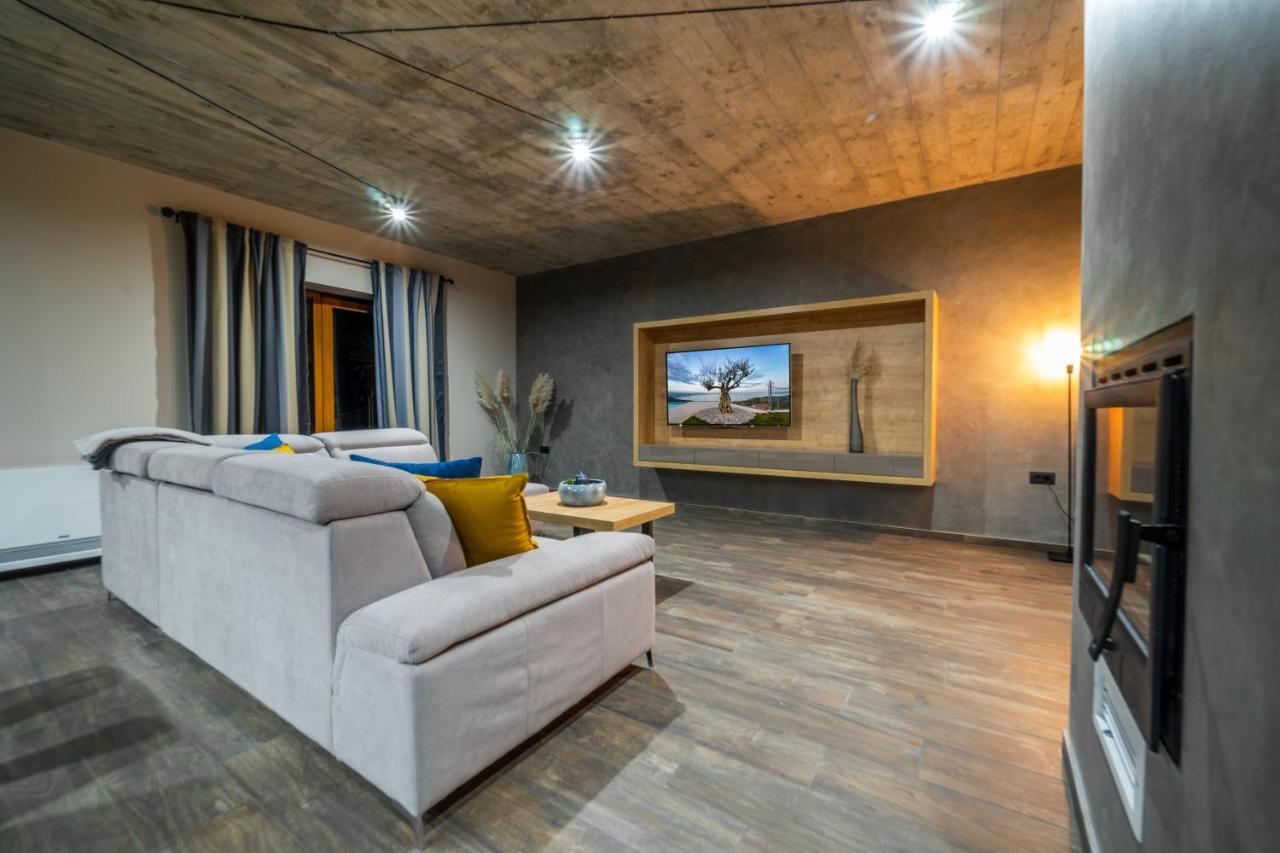 Villa Visum Poljane Luaran gambar